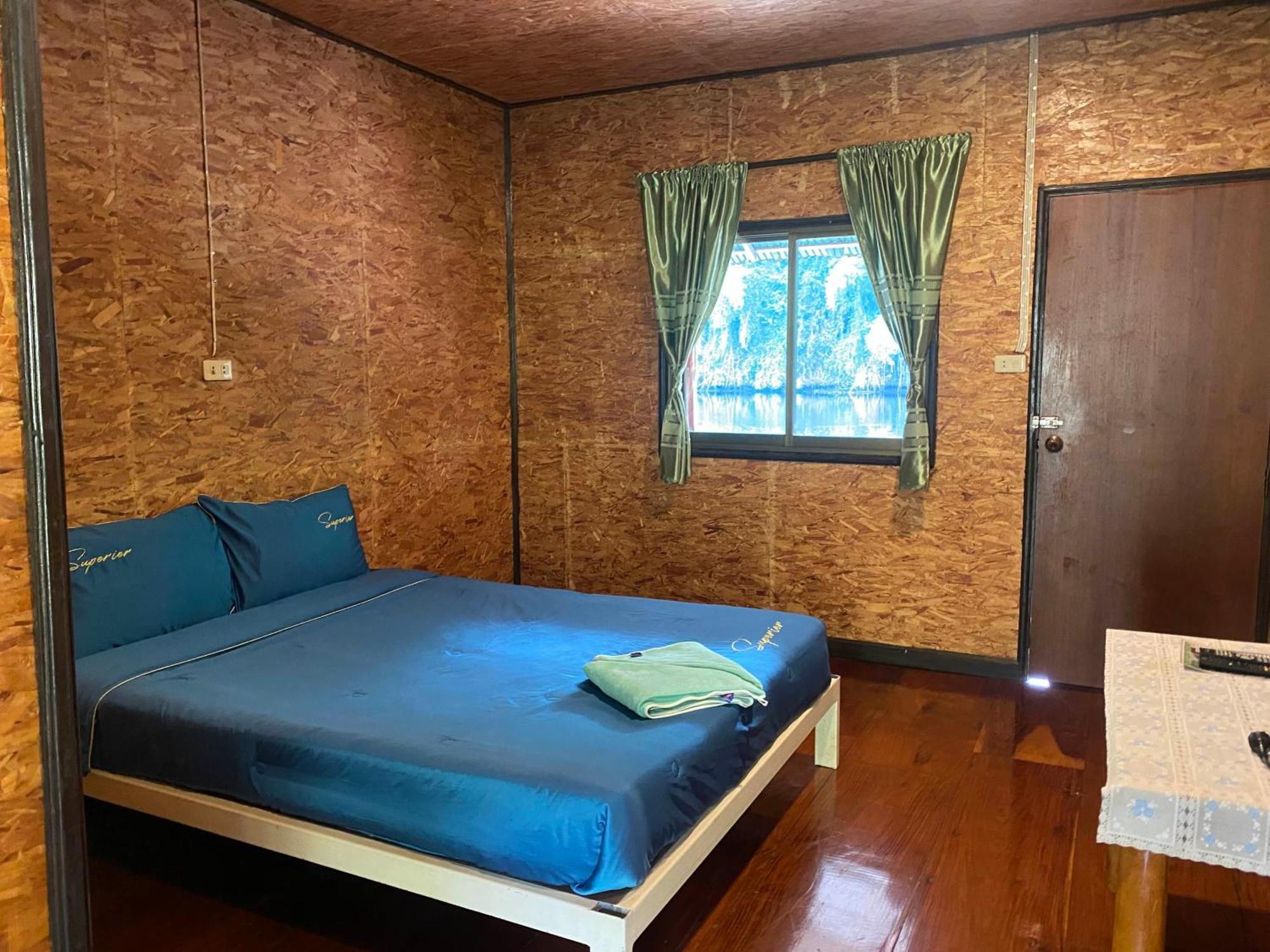 Hotel แพจิตรธาดาธารน้ำ Tha Kradan Zewnętrze zdjęcie