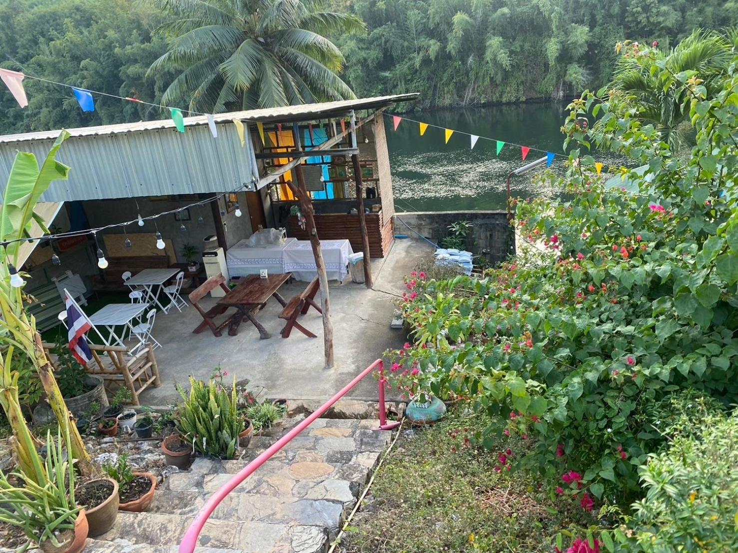 Hotel แพจิตรธาดาธารน้ำ Tha Kradan Zewnętrze zdjęcie